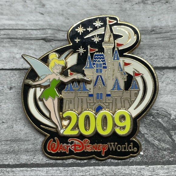 Walt Disney World 2009 Tinker Bell Castle Enamel Trading Pin - Picture 2 of 5
